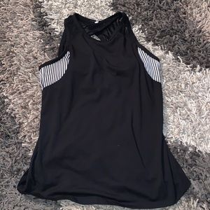 Lucy gym topper built in bra size L good cond sheer back